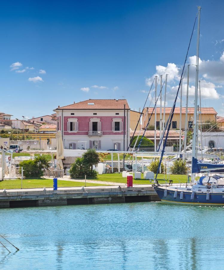 Villino Ermione Hotell Marina Di Pisa Eksteriør bilde
