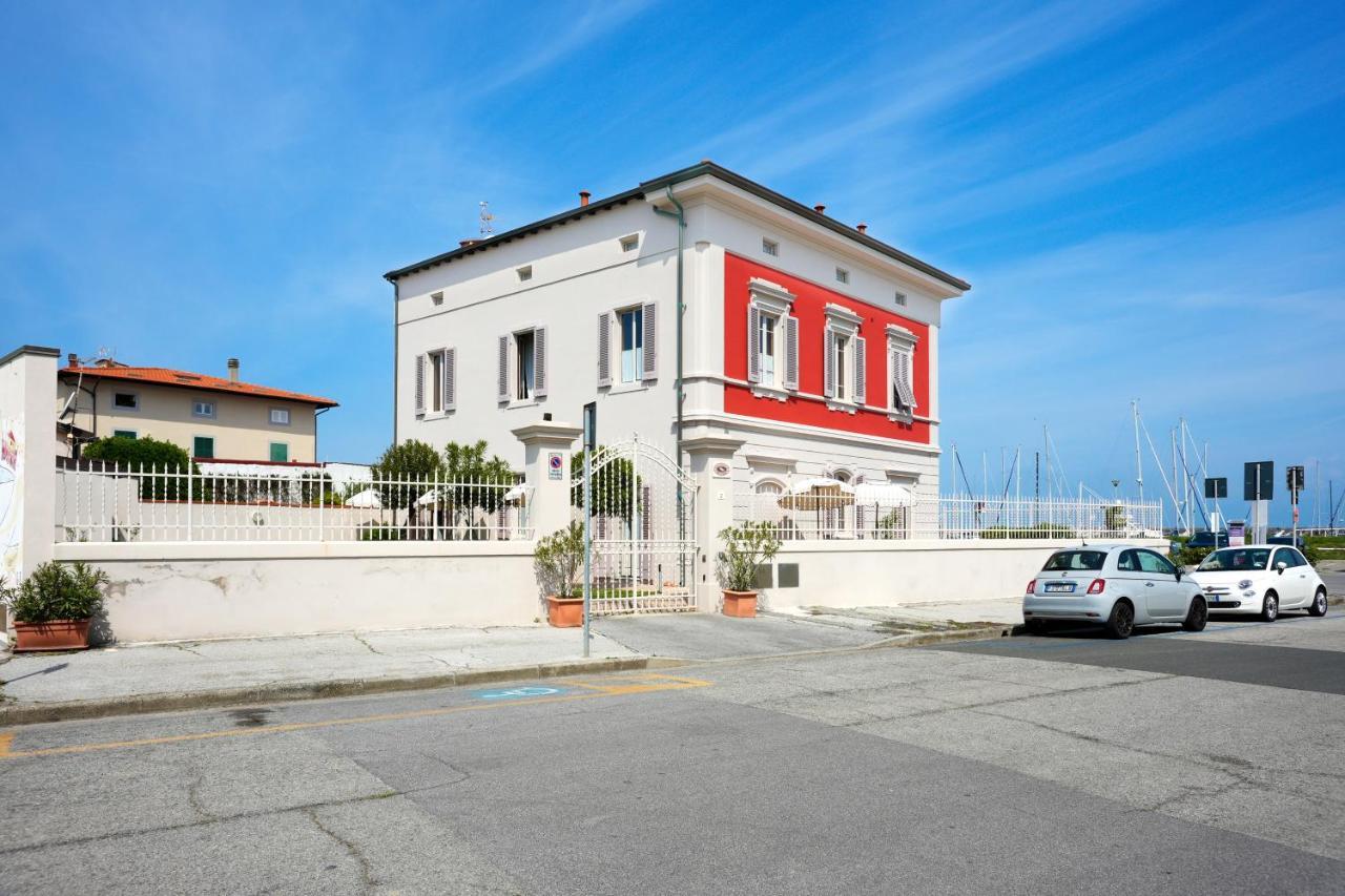 Villino Ermione Hotell Marina Di Pisa Eksteriør bilde