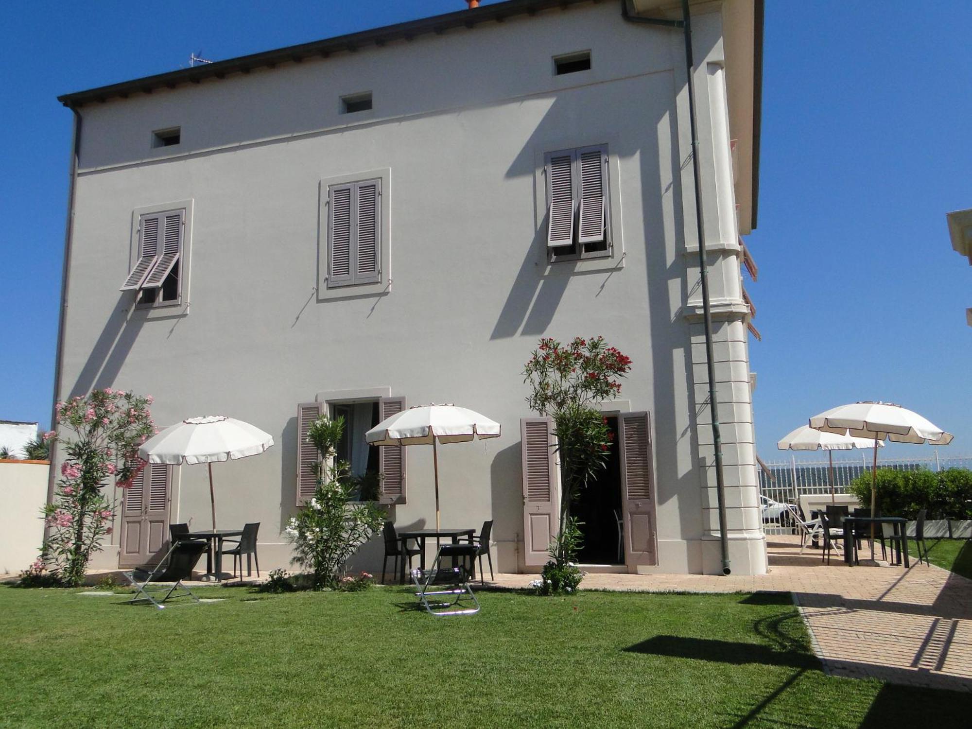 Villino Ermione Hotell Marina Di Pisa Eksteriør bilde