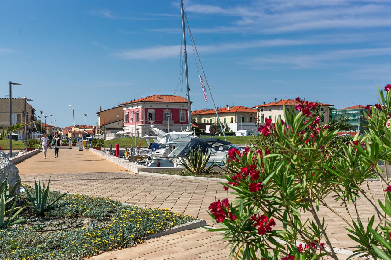 Villino Ermione Hotell Marina Di Pisa Eksteriør bilde