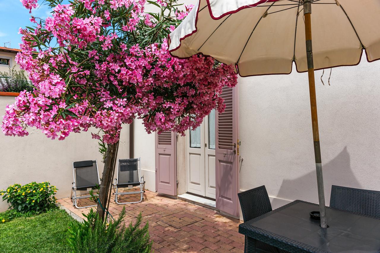 Villino Ermione Hotell Marina Di Pisa Eksteriør bilde